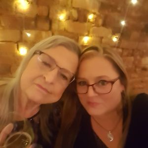 Meet your Posher, Chrissy